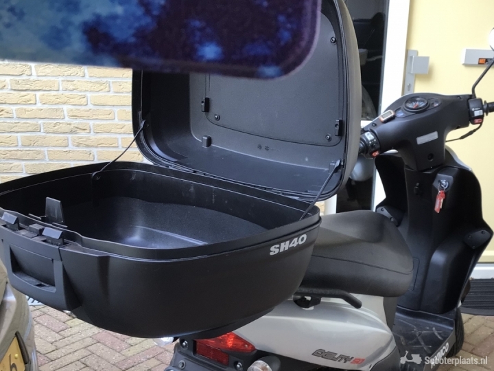 Kymco Agility grijs