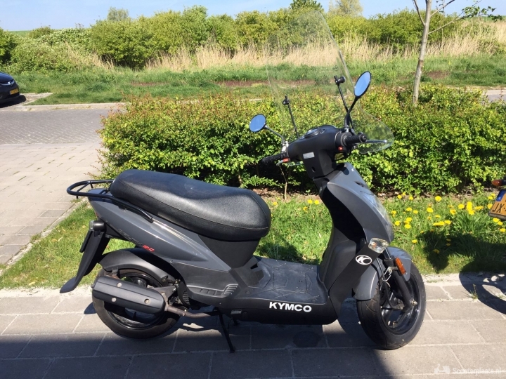 Kymco Agility grijs