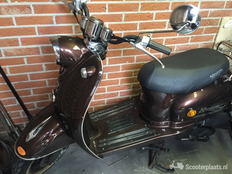 Piaggio Overig bruin