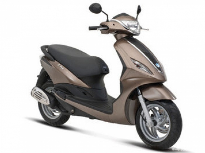 Piaggio Fly beige