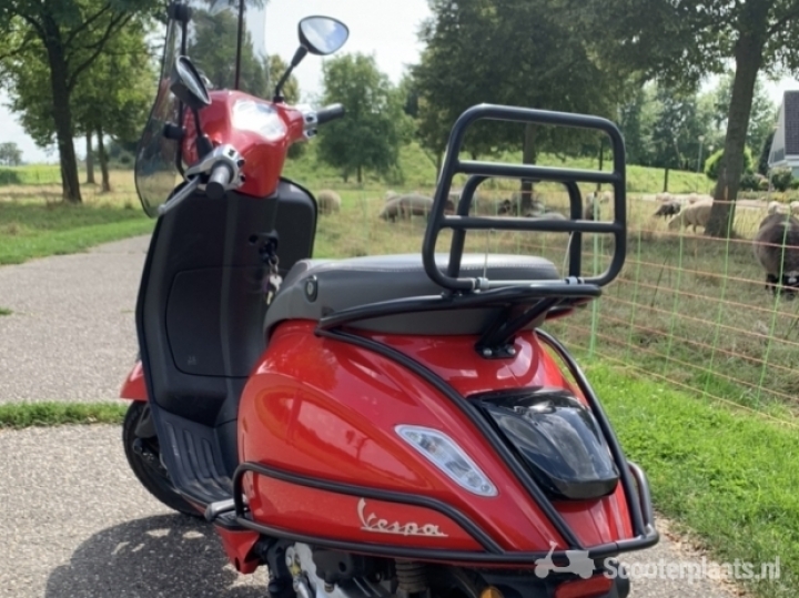 Piaggio Overig rood