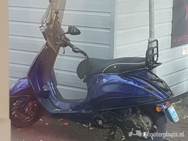 Vespa Sprint blauw