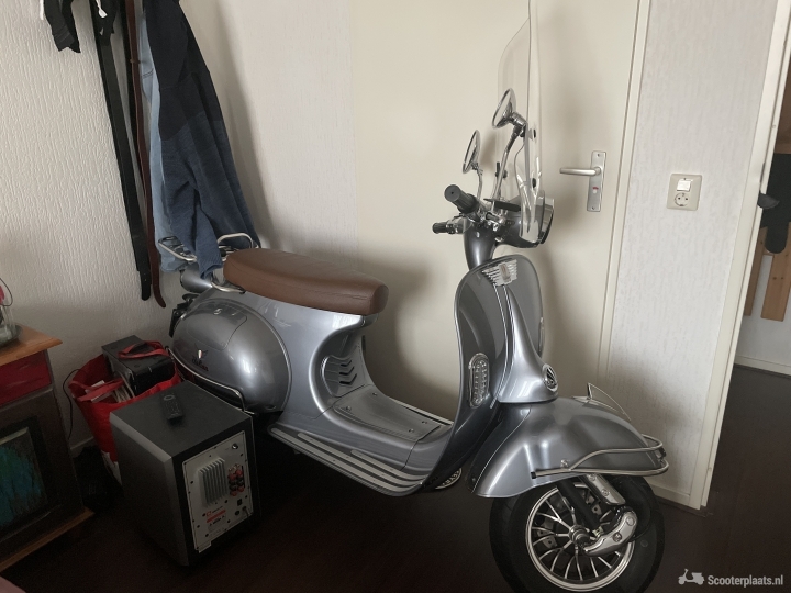 Etalian E-scooter grijs