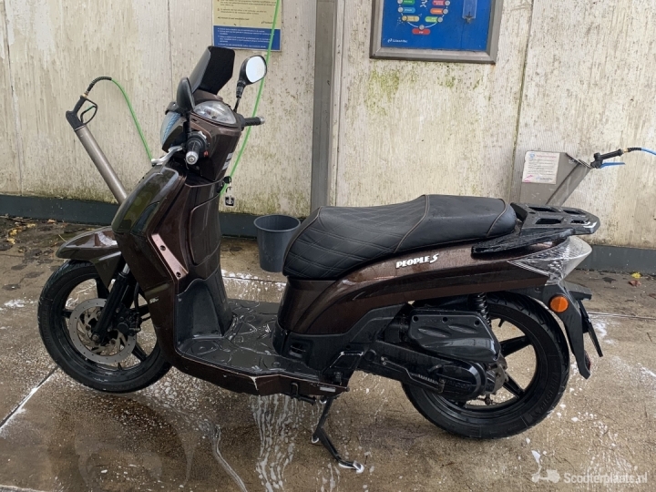 Kymco People S bruin