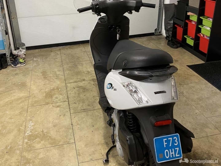 Piaggio Zip wit