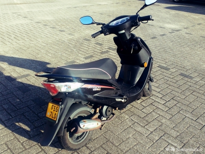 Kymco VP50 zwart