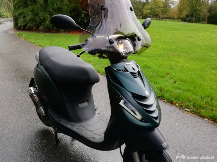 Piaggio Zip groen