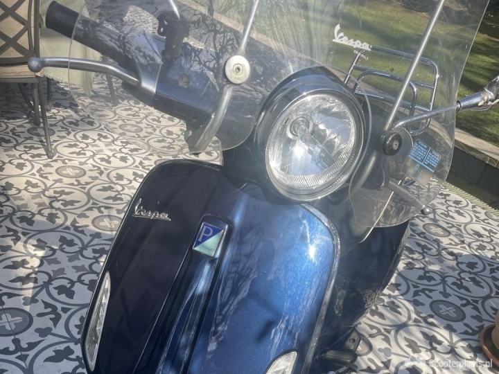 Vespa Primavera blauw