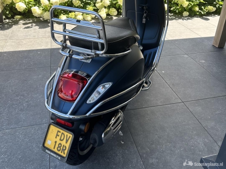 Vespa Sprint blauw