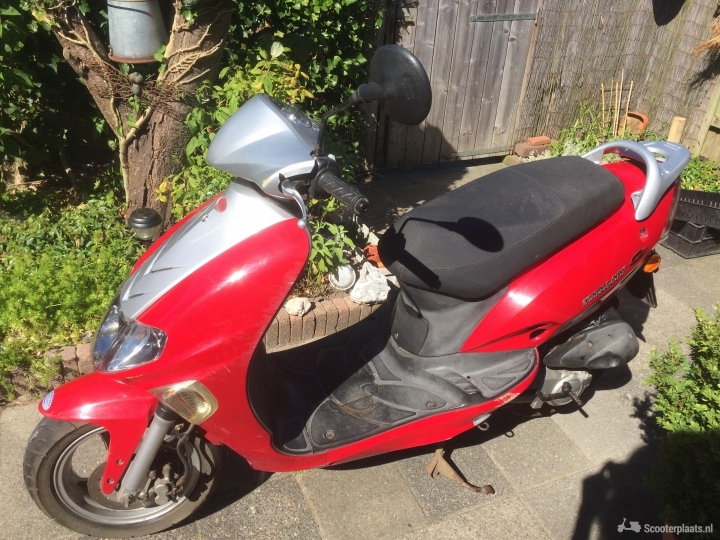 Kymco Overig rood