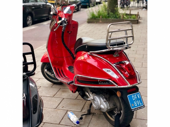 Vespa Sprint rood
