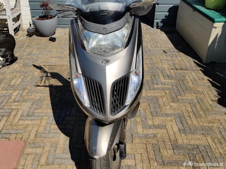 Te koop Kymco New dink 50 - Scooterplaats