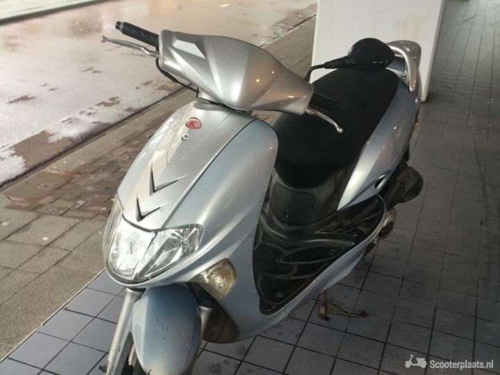 Kymco Vitality zilver