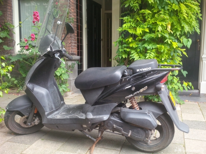 Kymco Activ-50 zwart