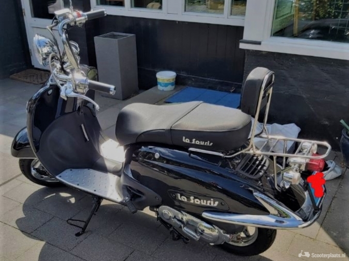 Retro scooter zwart