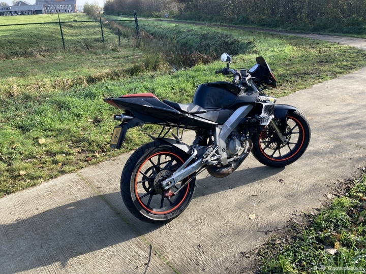 Derbi GPR 50 zwart