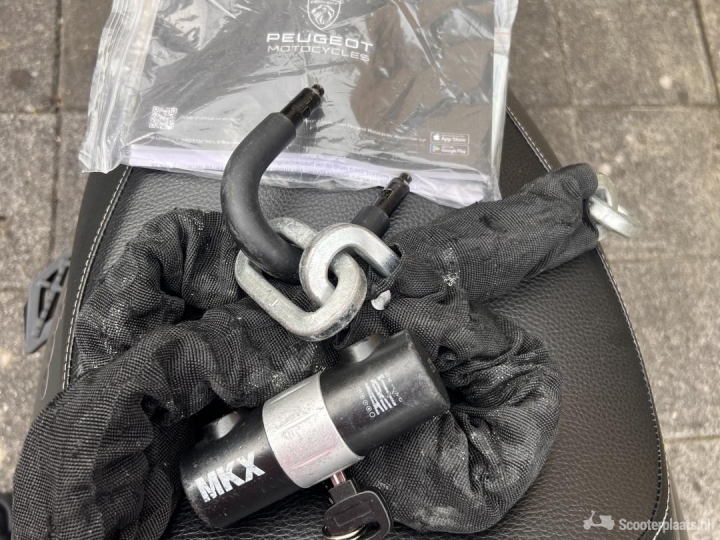 Peugeot Kisbee grijs