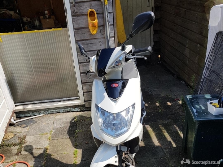 Kymco VP50 wit