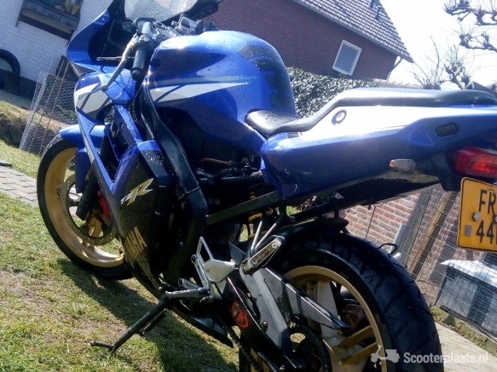Yamaha TZR 50 blauw
