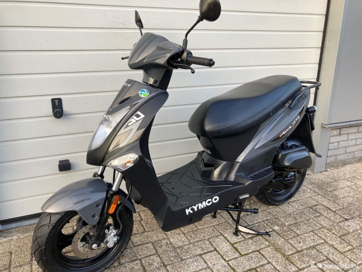 Kymco Agility zwart