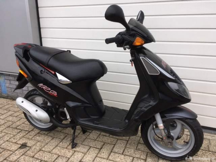 Piaggio NRG zwart