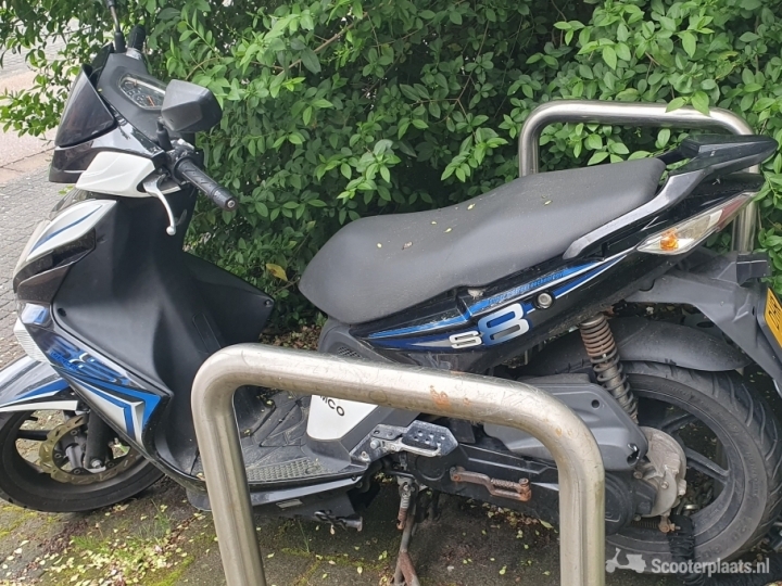 Kymco Super8 blauw