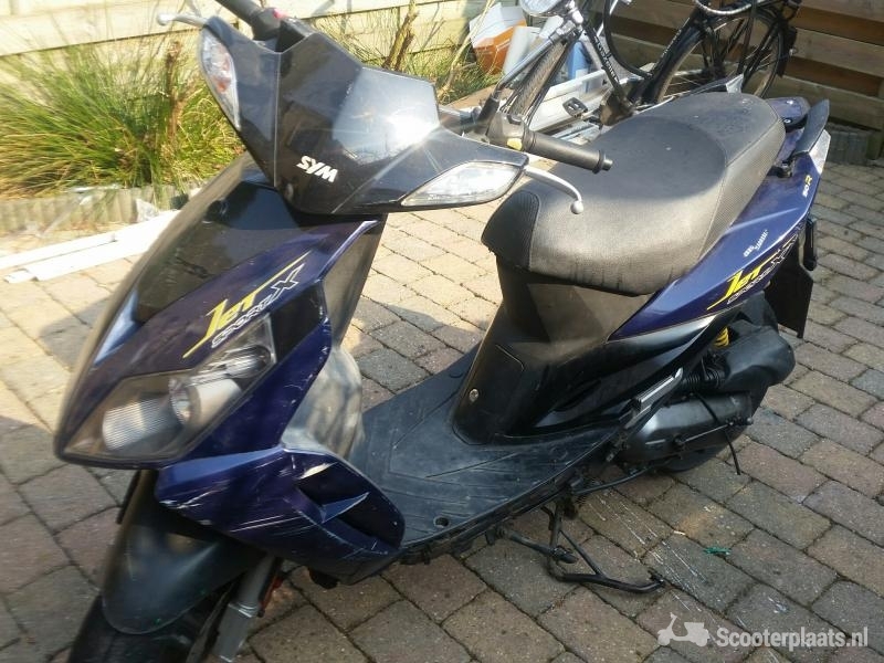 Sym Jet blauw