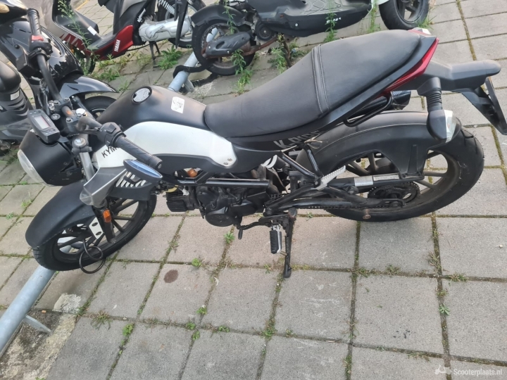 Kymco K-Pipe 50 wit