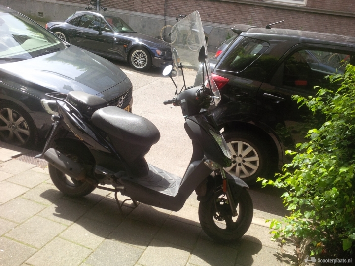 Kymco Activ-50 zwart