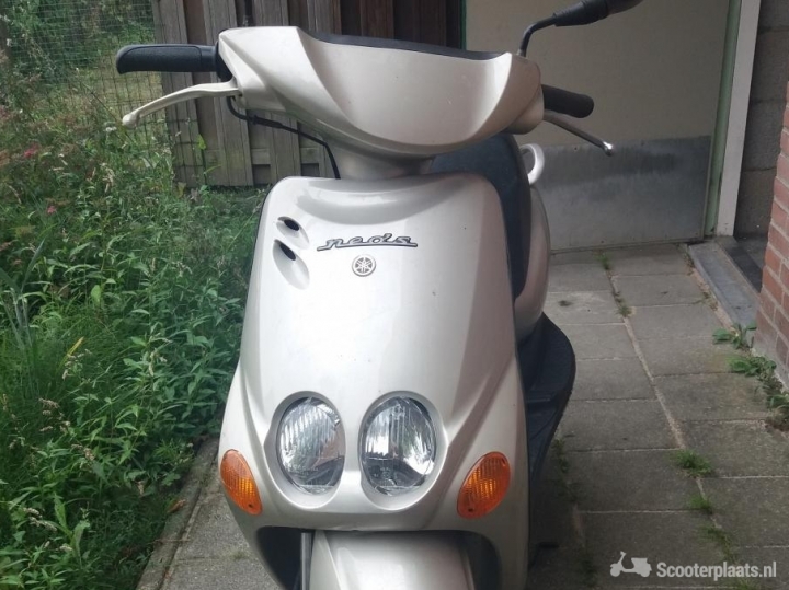 Yamaha NeoS beige