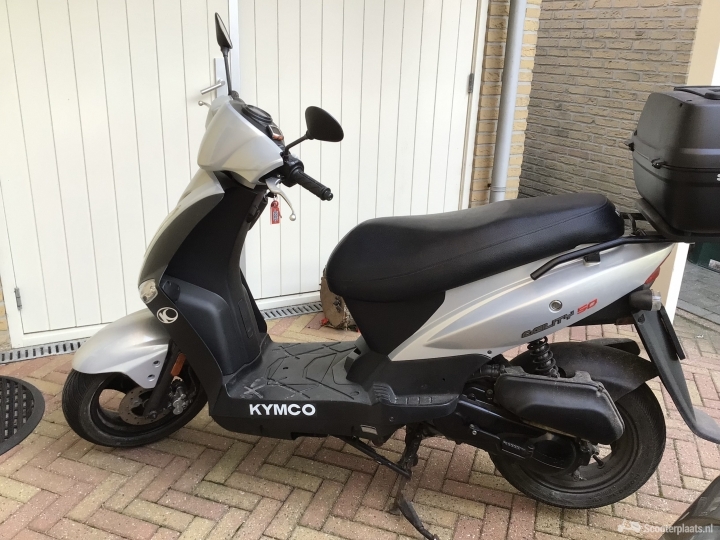 Kymco Agility grijs