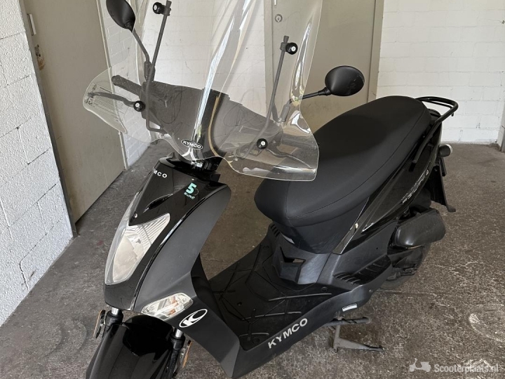 Kymco Agility zwart
