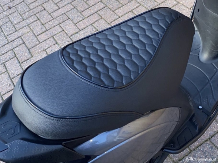 Piaggio Zip grijs