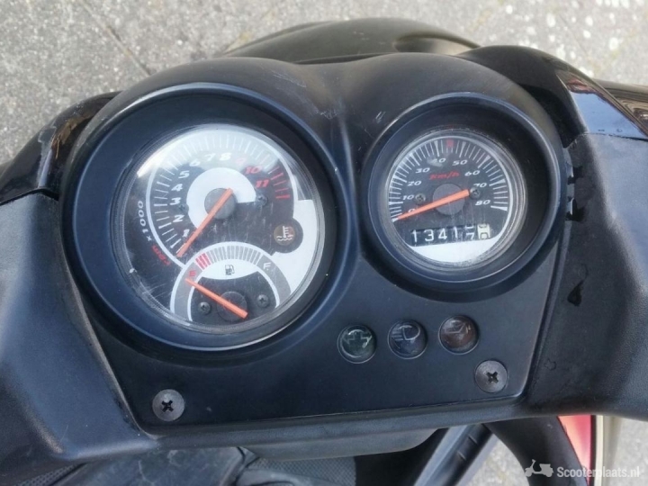 Yamaha Aerox 2006 met lage km stand ! - Scooterplaats