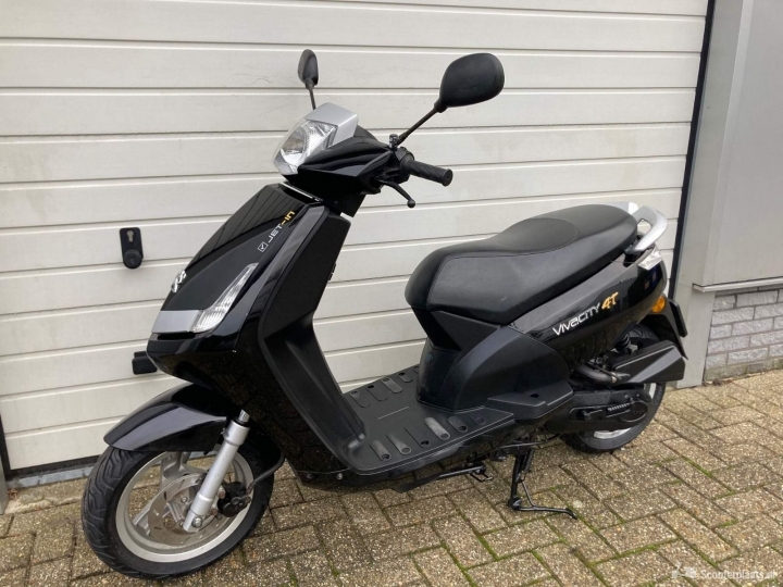 Peugeot VivaCity zwart