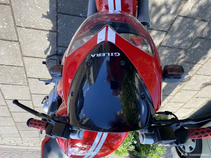 Gilera DNA rood