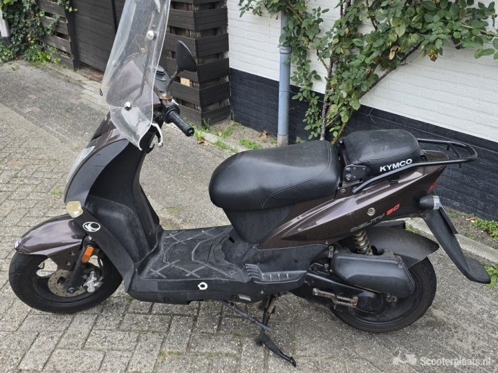 Kymco Agility bruin