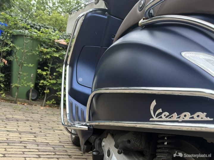 Vespa Primavera blauw