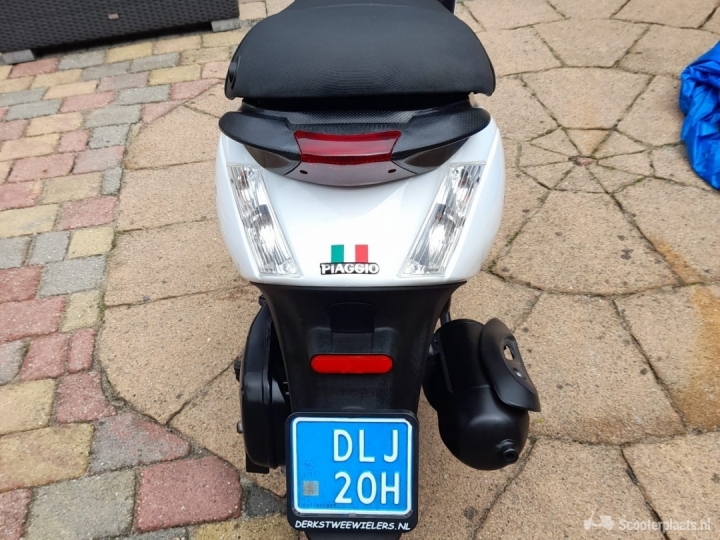 Piaggio Zip wit