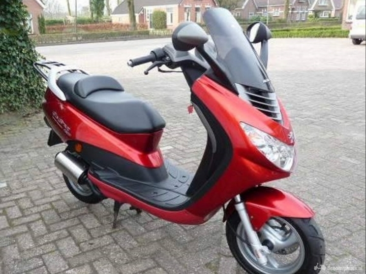 Peugeot Overig rood