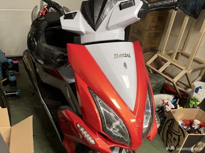 Berini Striker rood