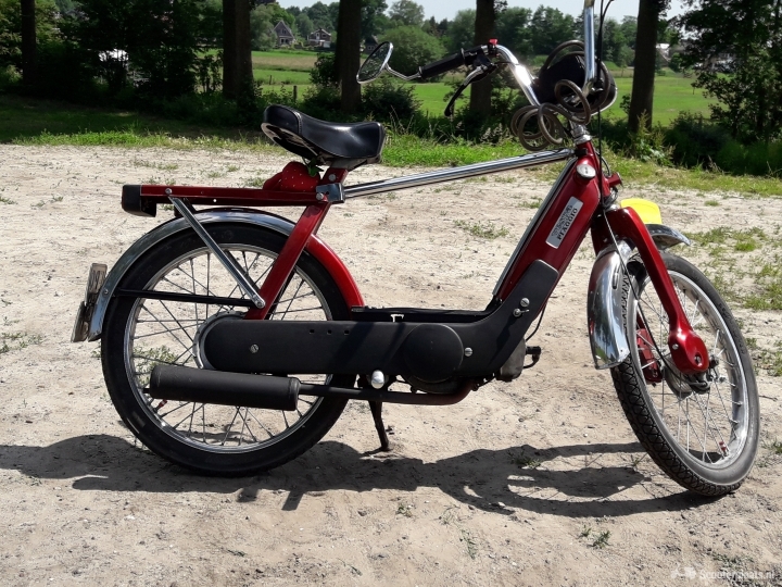 Vespa Ciao rood