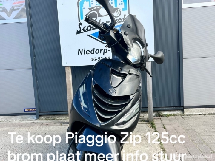 Piaggio Zip zwart