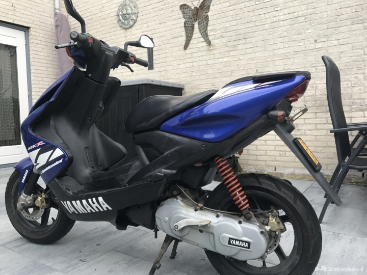 Yamaha Aerox blauw