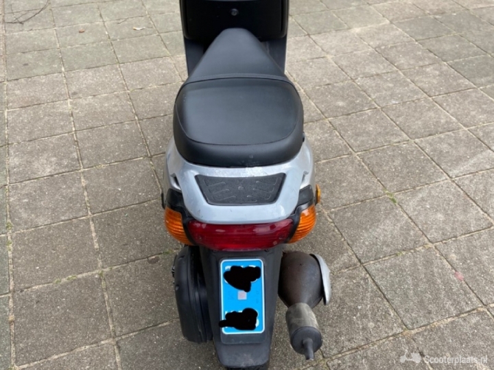 Piaggio Zip grijs