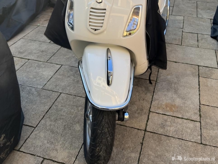 Vespa S wit