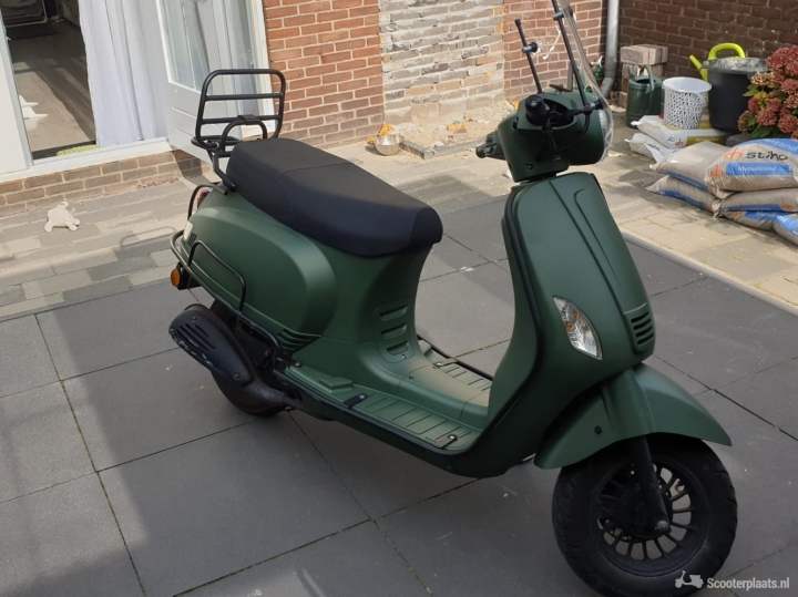 AGM VX50 groen