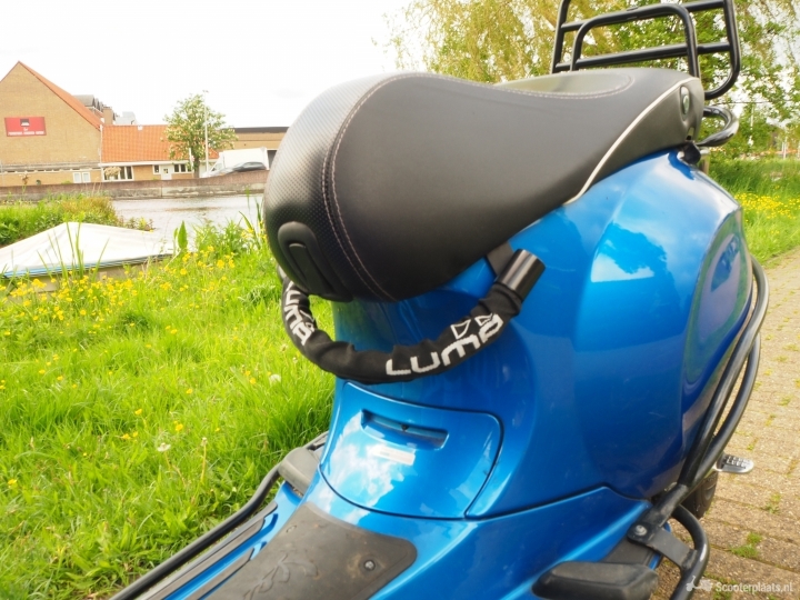 Vespa Sprint blauw