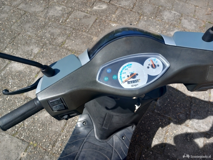 AGM SP50 zilver