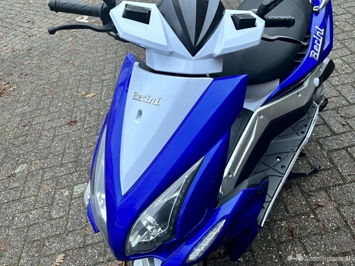 Berini Striker blauw